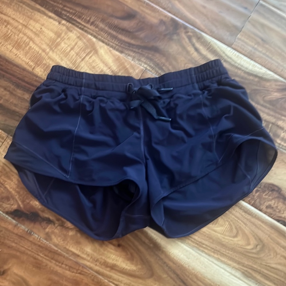 Lululemon Hotty Hot Shorts 2.5 Inch Inseam